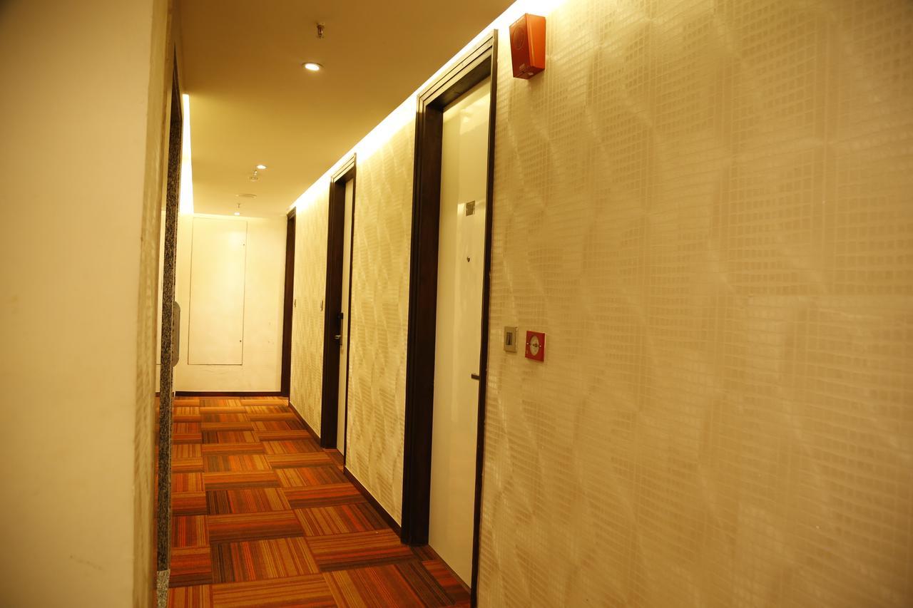 Hotel Orange Агра Экстерьер фото
