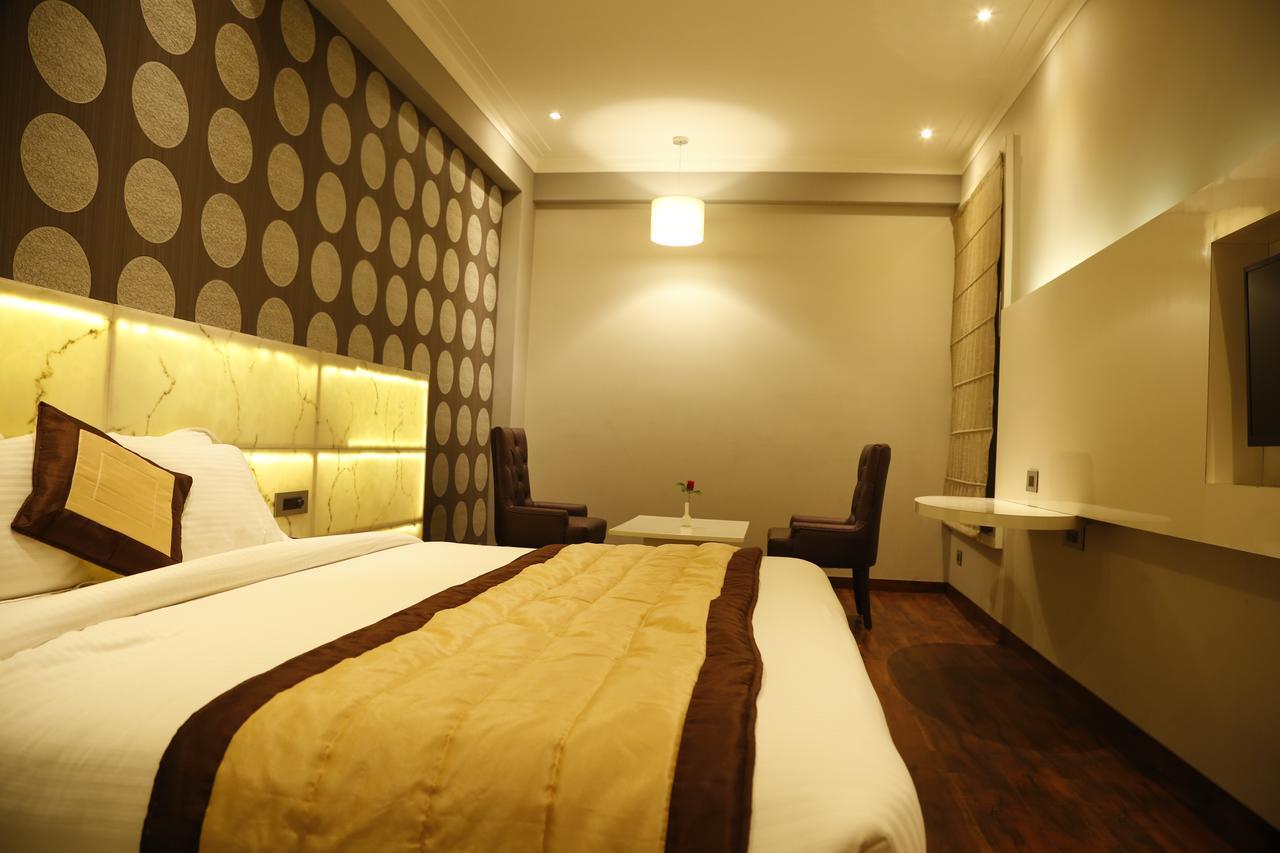 Hotel Orange Агра Экстерьер фото