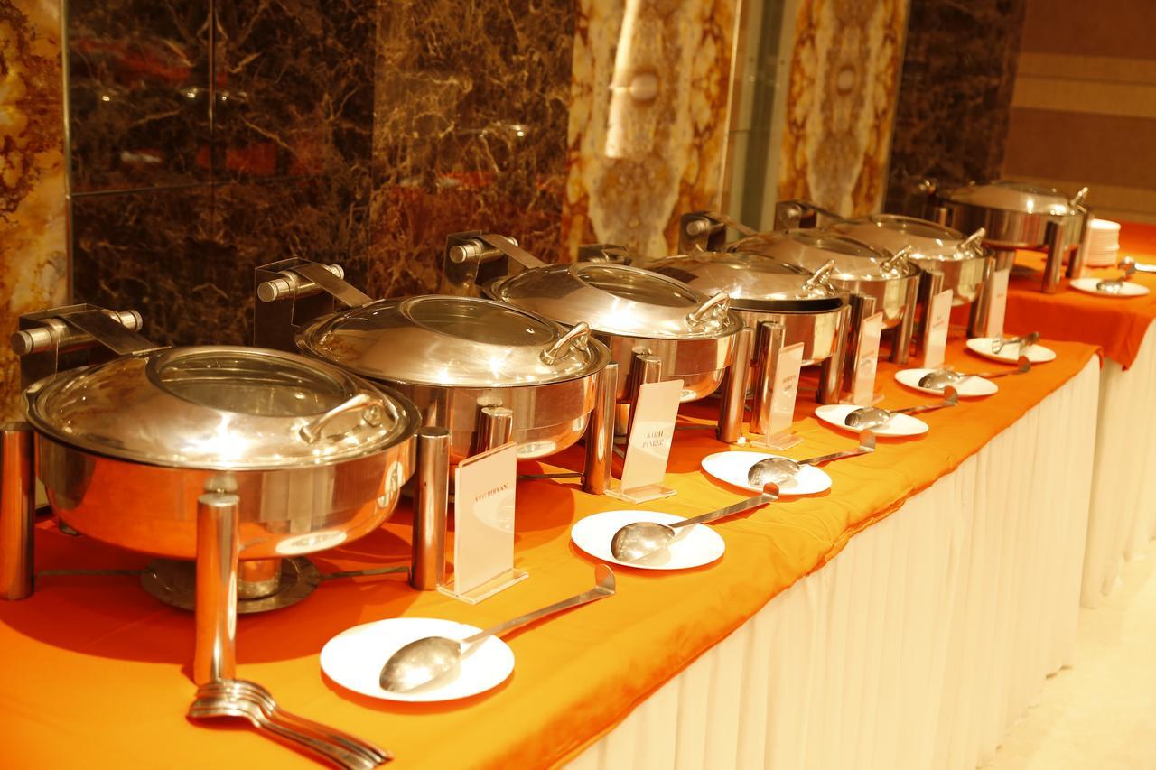 Hotel Orange Агра Экстерьер фото